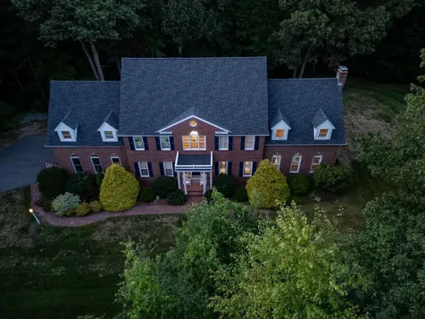 7 Hunter Drive Hampton NH 03842