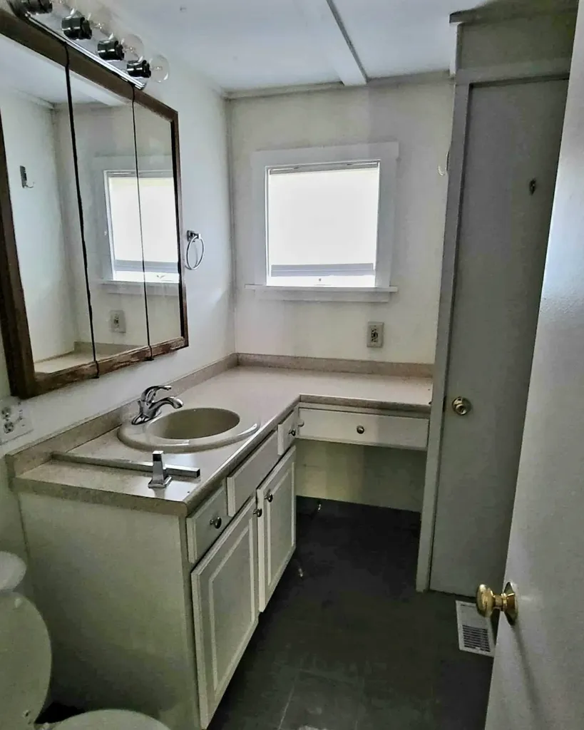 142 Brock Street Rochester NH 03867