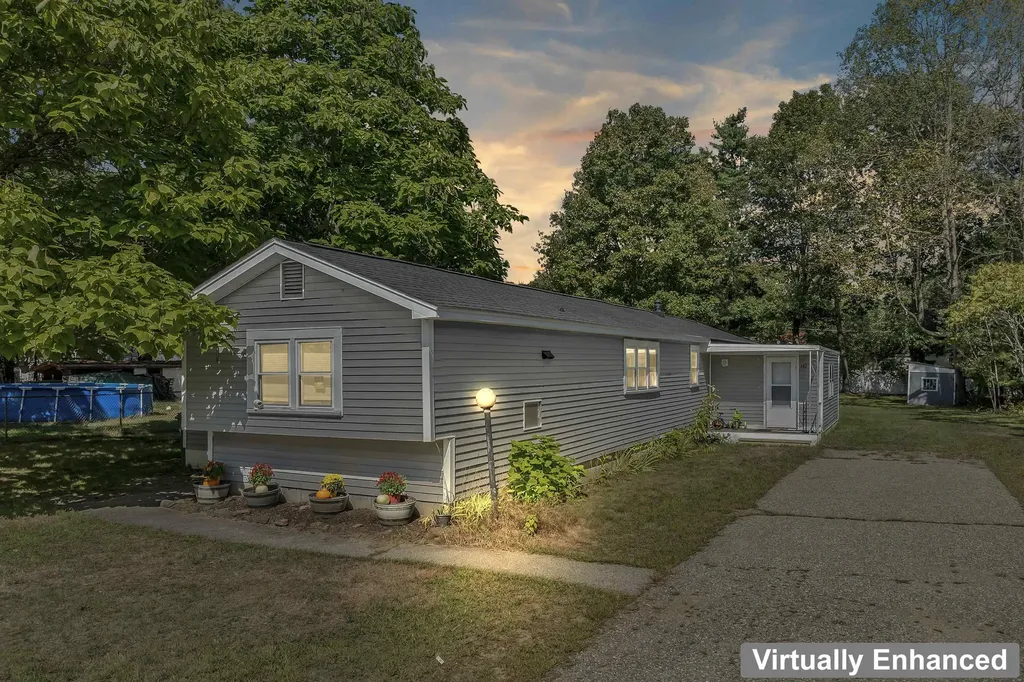 142 Brock Street Rochester NH 03867