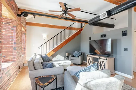 6 Bay Road Newmarket NH 03857