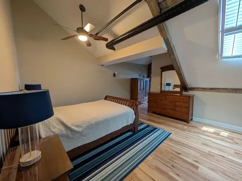 6 Bay Road Newmarket NH 03857