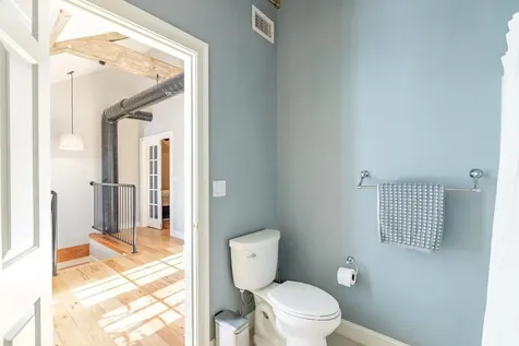 6 Bay Road Newmarket NH 03857