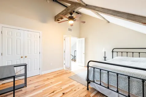 6 Bay Road Newmarket NH 03857