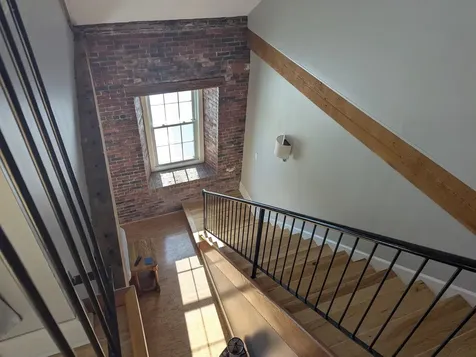 6 Bay Road Newmarket NH 03857