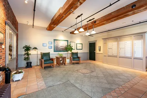 6 Bay Road Newmarket NH 03857