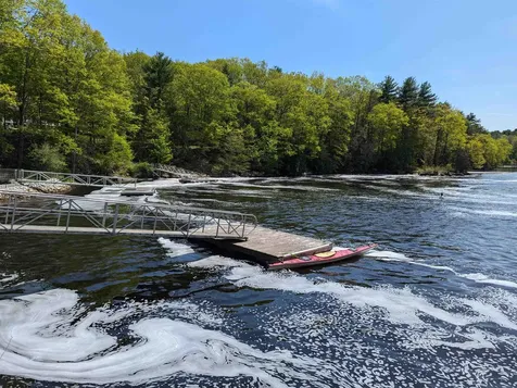 6 Bay Road Newmarket NH 03857