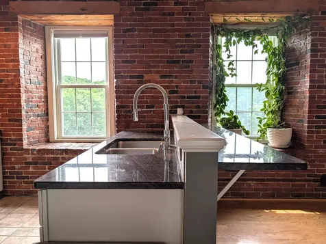 6 Bay Road Newmarket NH 03857