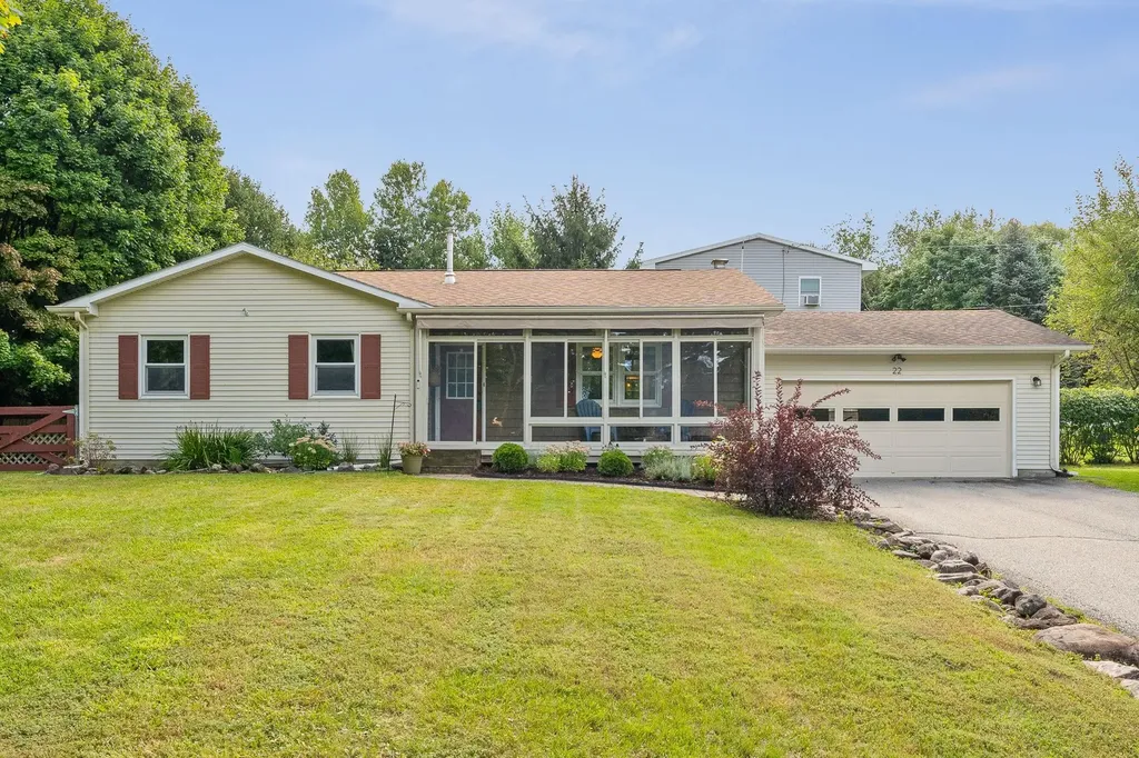 22 Shirley Circle Williston VT 05495