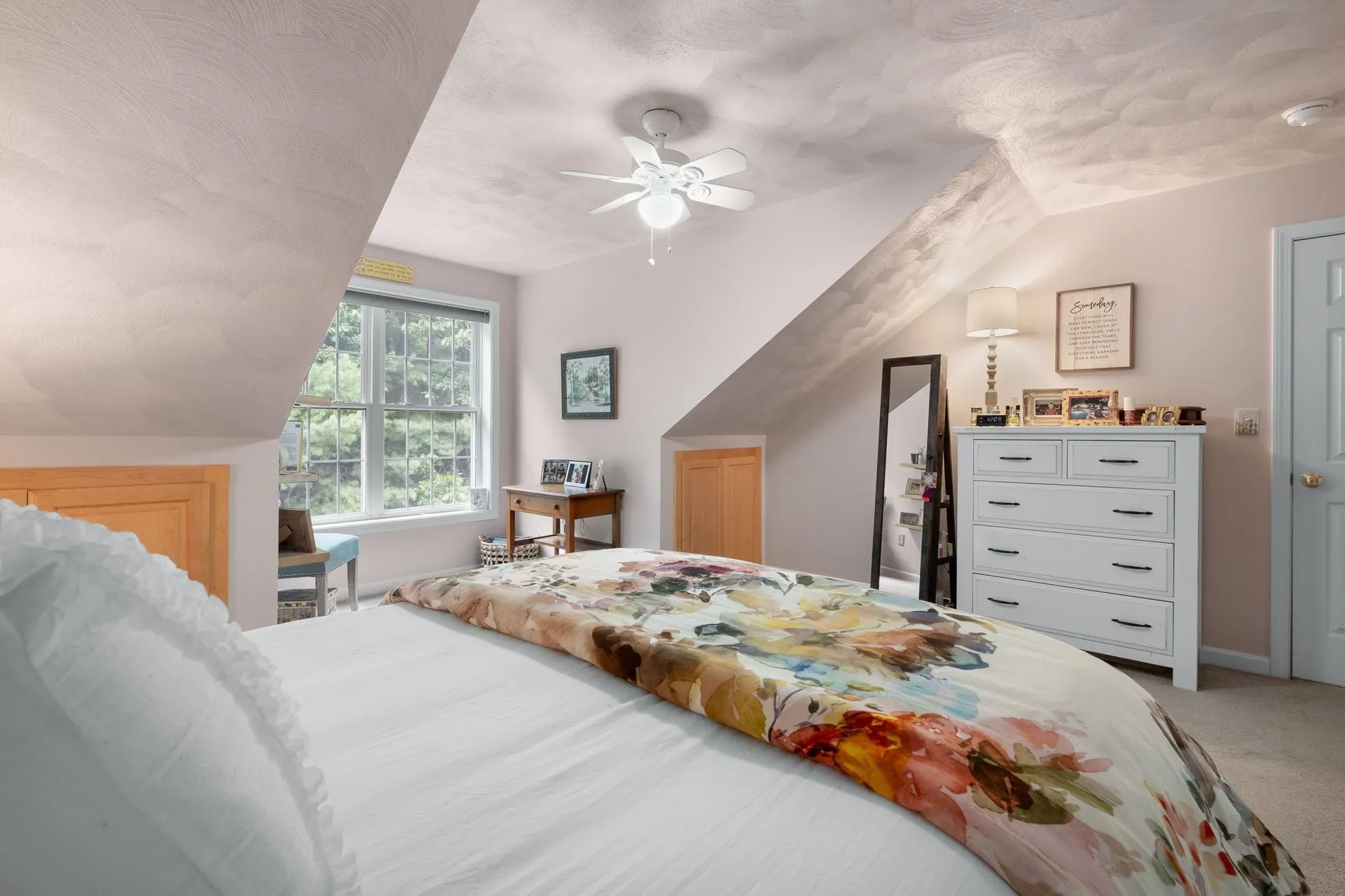 8 Ash Drive Kingston NH 03848