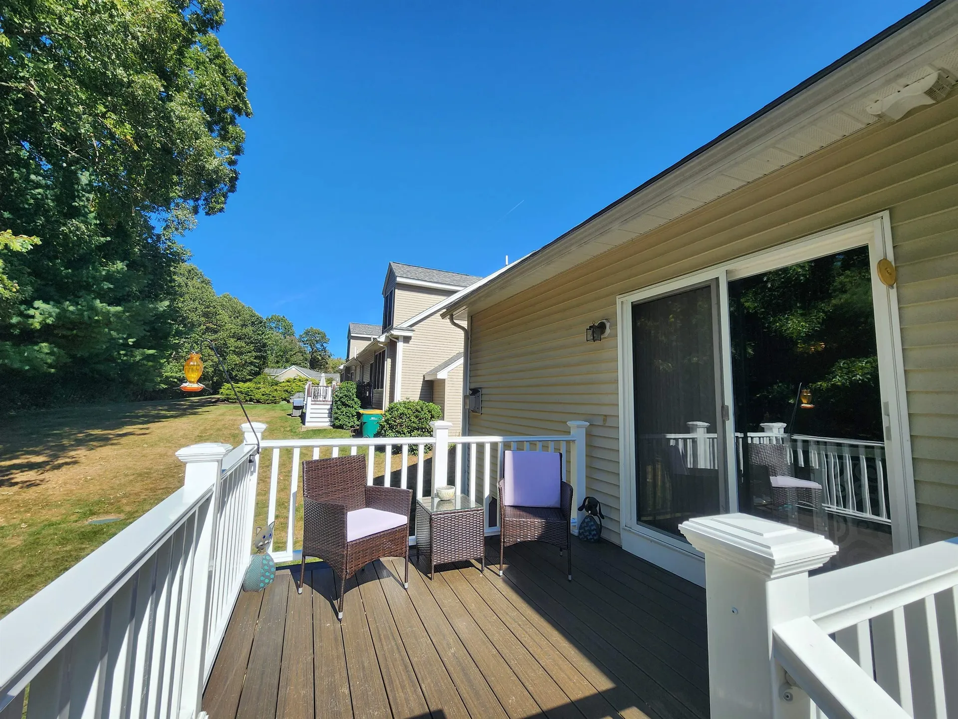 8 Ash Drive Kingston NH 03848