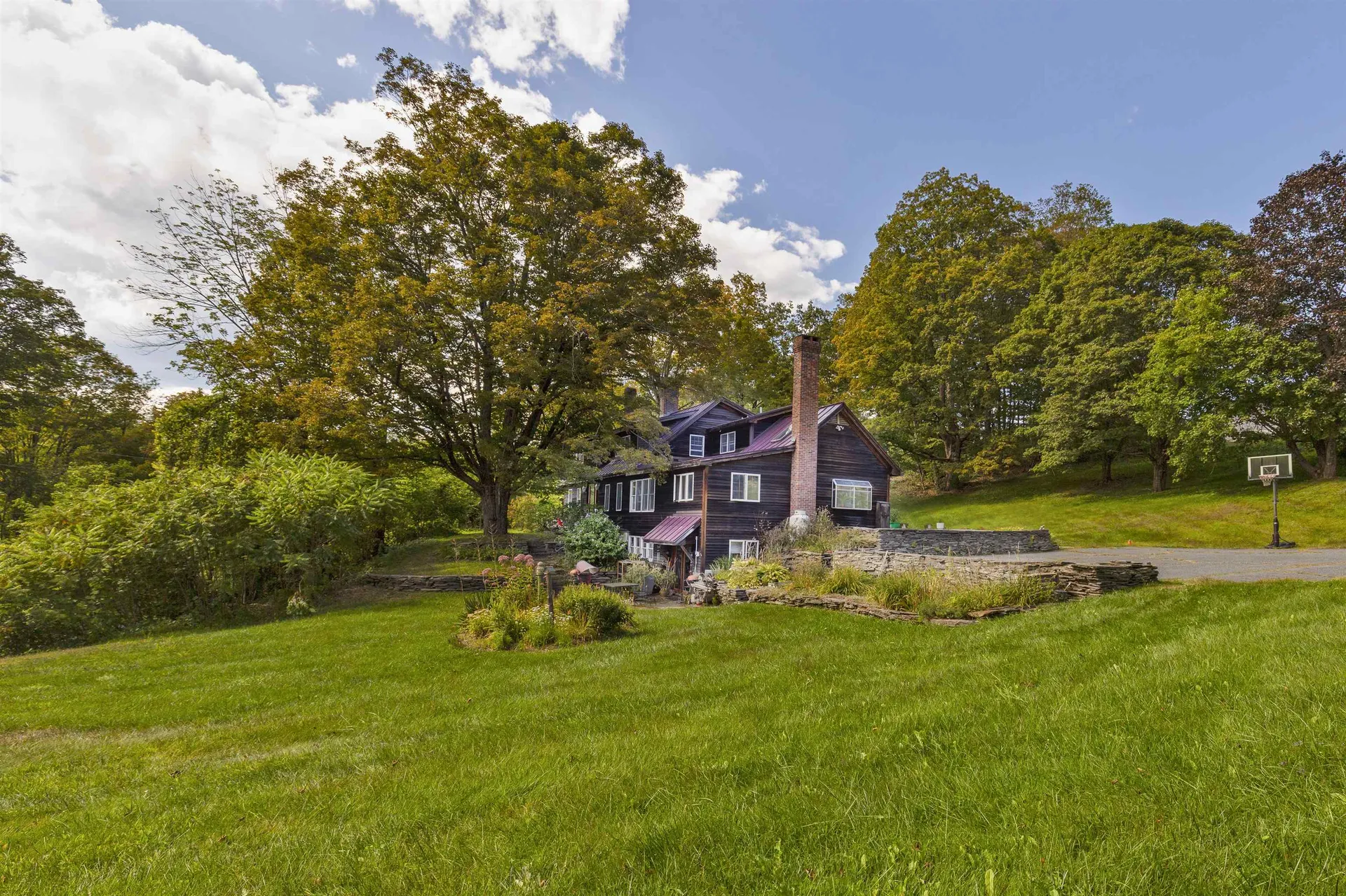 46 Runnals Road Hartford VT 05001