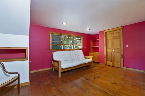 46 Runnals Road Hartford VT 05001