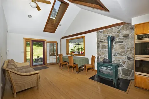 46 Runnals Road Hartford VT 05001