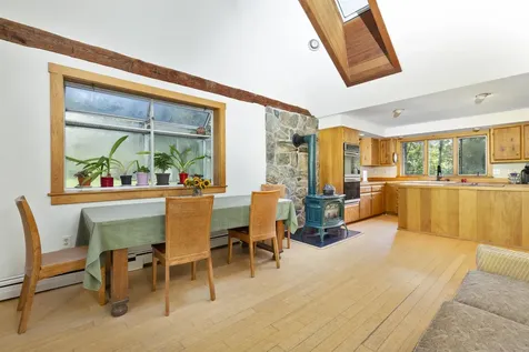 46 Runnals Road Hartford VT 05001