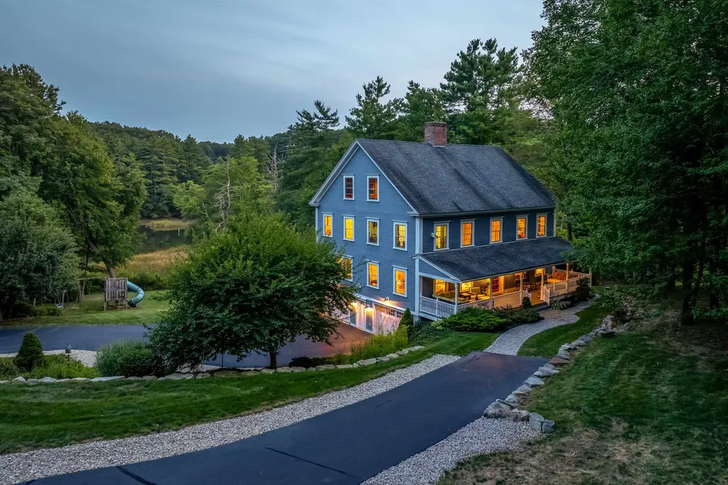 8 Gerrys Lane Dover NH 03820