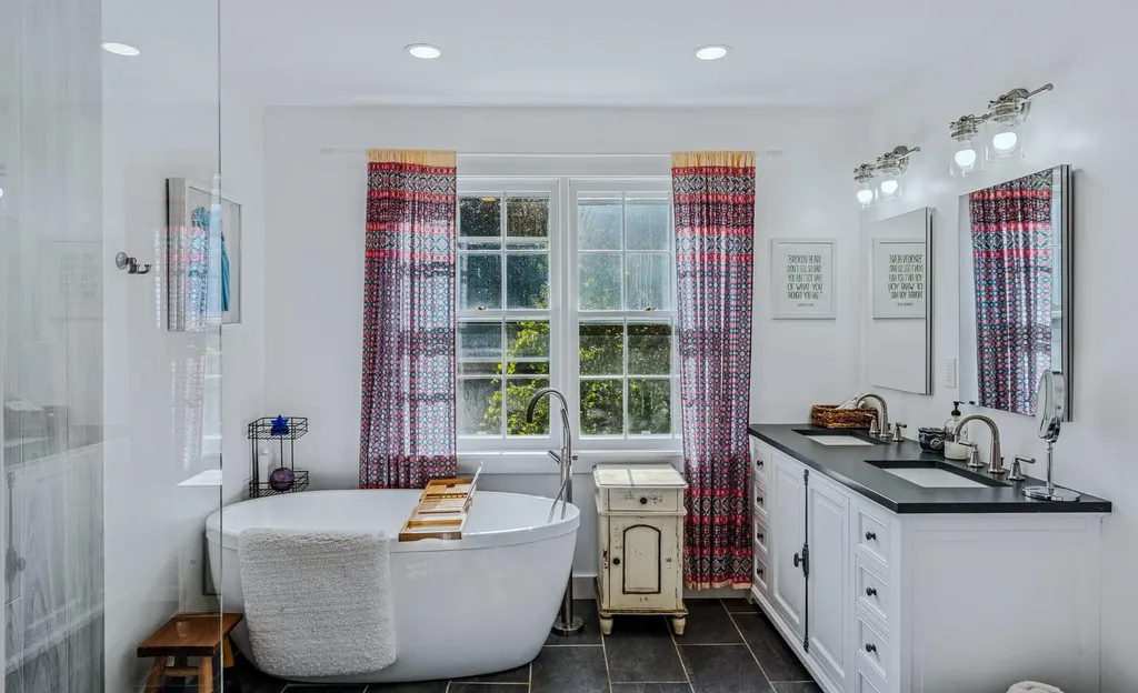 3961 Hartland Hill Road Woodstock VT 05091