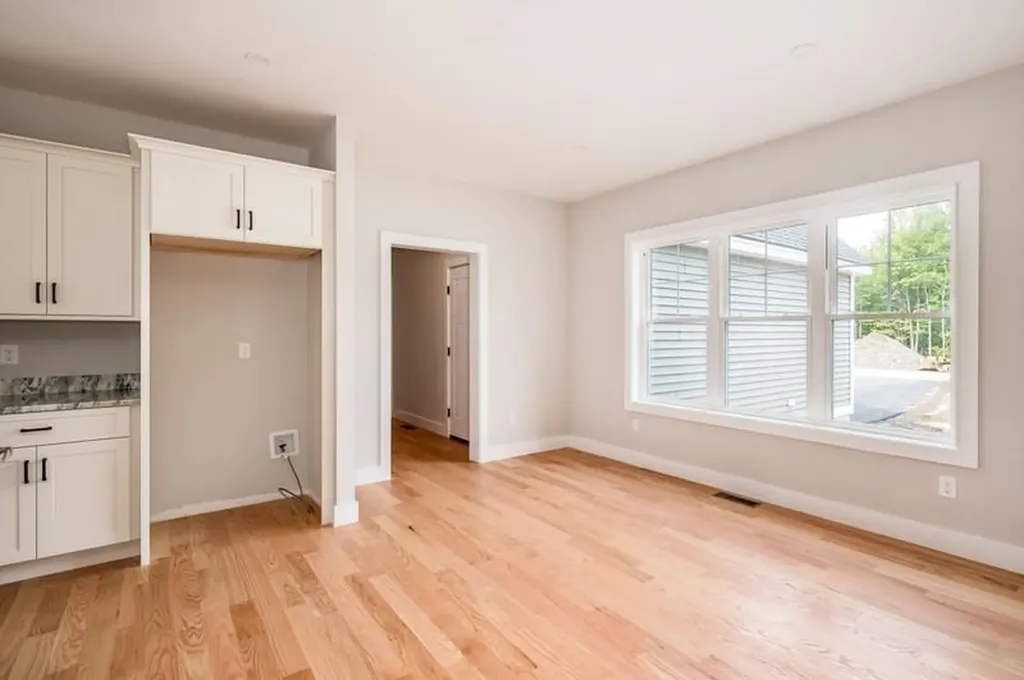 32 Stacey Lane Chester NH 03036