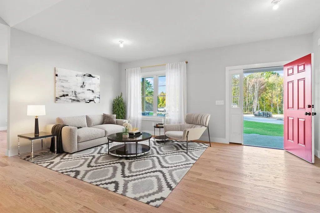 32 Stacey Lane Chester NH 03036