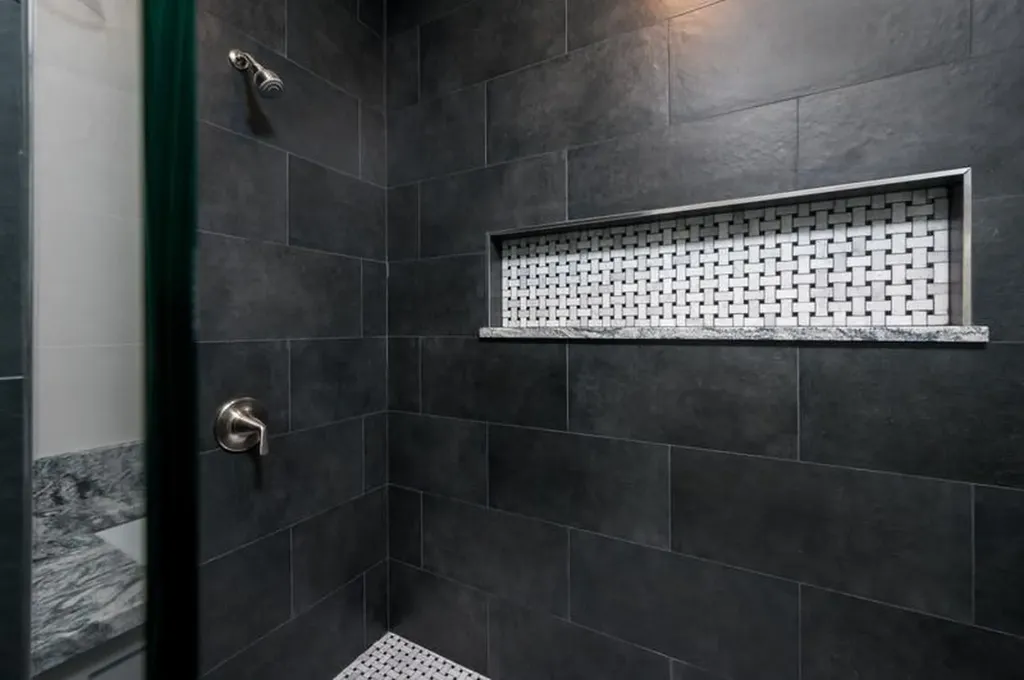 32 Stacey Lane Chester NH 03036