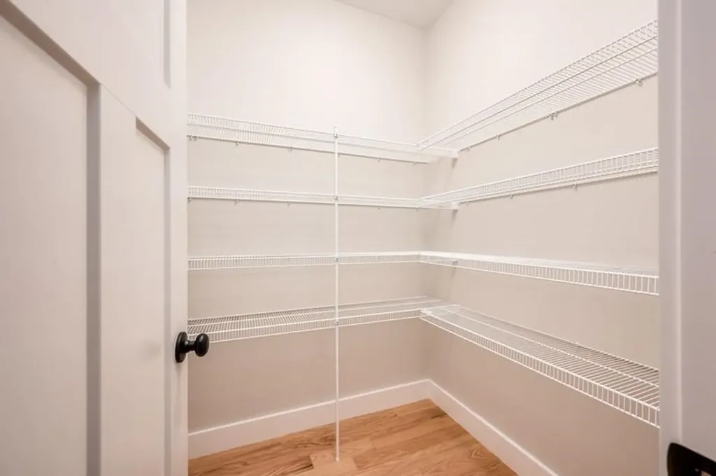 32 Stacey Lane Chester NH 03036