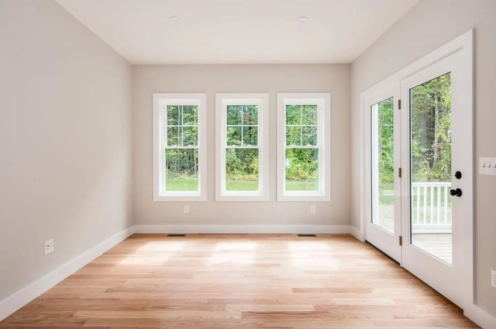 32 Stacey Lane Chester NH 03036