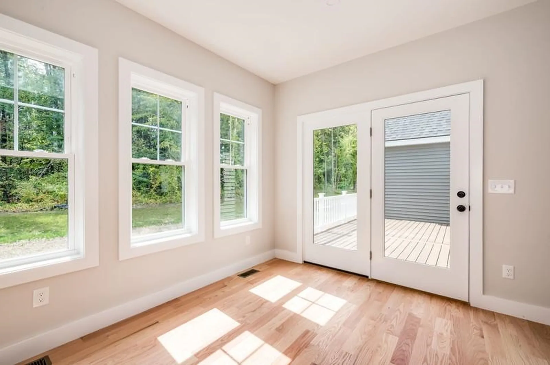 32 Stacey Lane Chester NH 03036