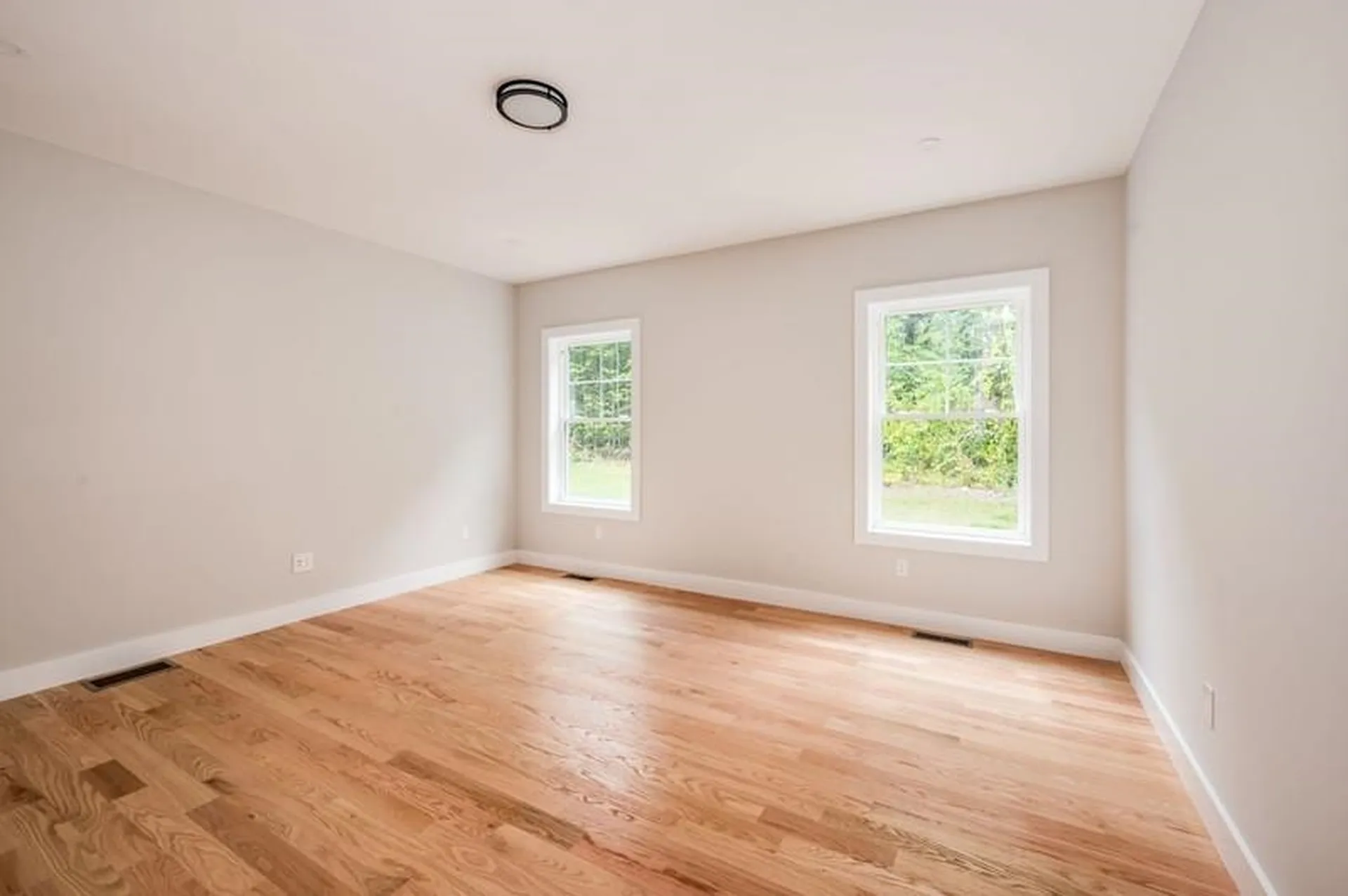 32 Stacey Lane Chester NH 03036