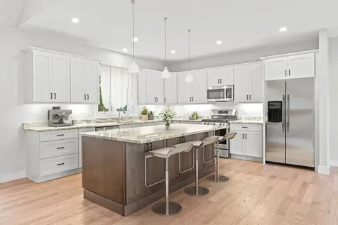 32 Stacey Lane Chester NH 03036