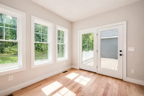 32 Stacey Lane Chester NH 03036