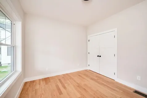 32 Stacey Lane Chester NH 03036