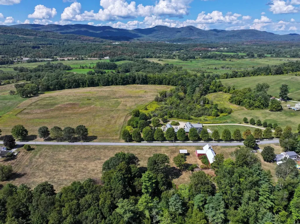 367 Elm Street Pittsford VT 05744