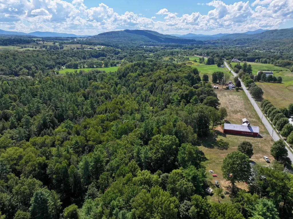 367 Elm Street Pittsford VT 05744