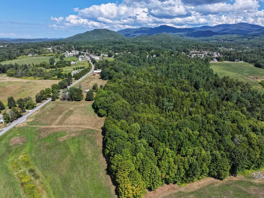 367 Elm Street Pittsford VT 05744