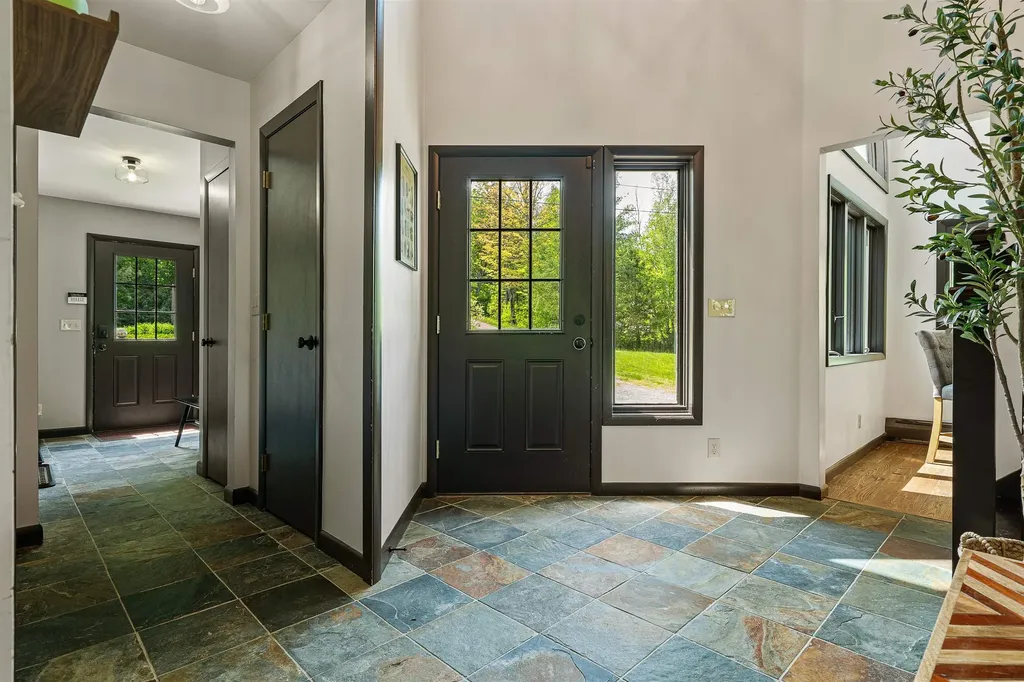 20 Jamie Lane Winhall VT 05340