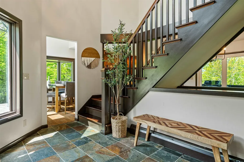 20 Jamie Lane Winhall VT 05340