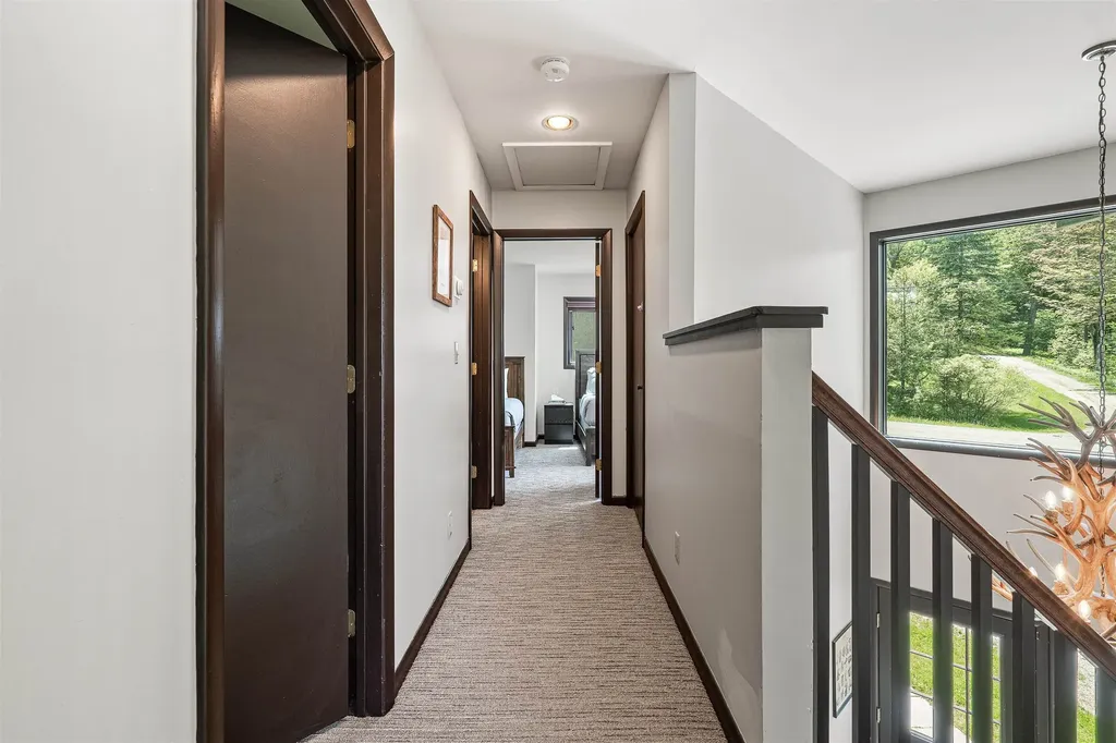 20 Jamie Lane Winhall VT 05340