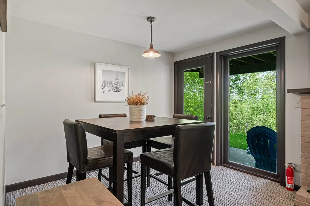 20 Jamie Lane Winhall VT 05340