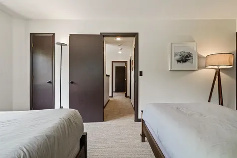 20 Jamie Lane Winhall VT 05340