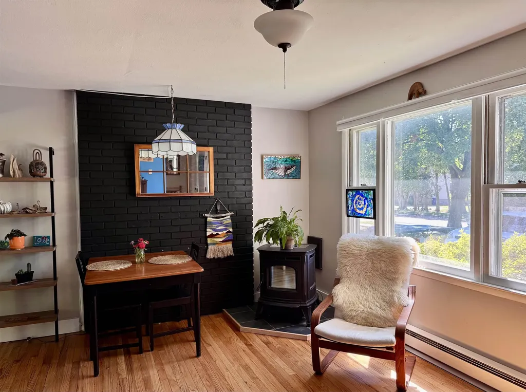 112 South Crest Drive Burlington VT 05401