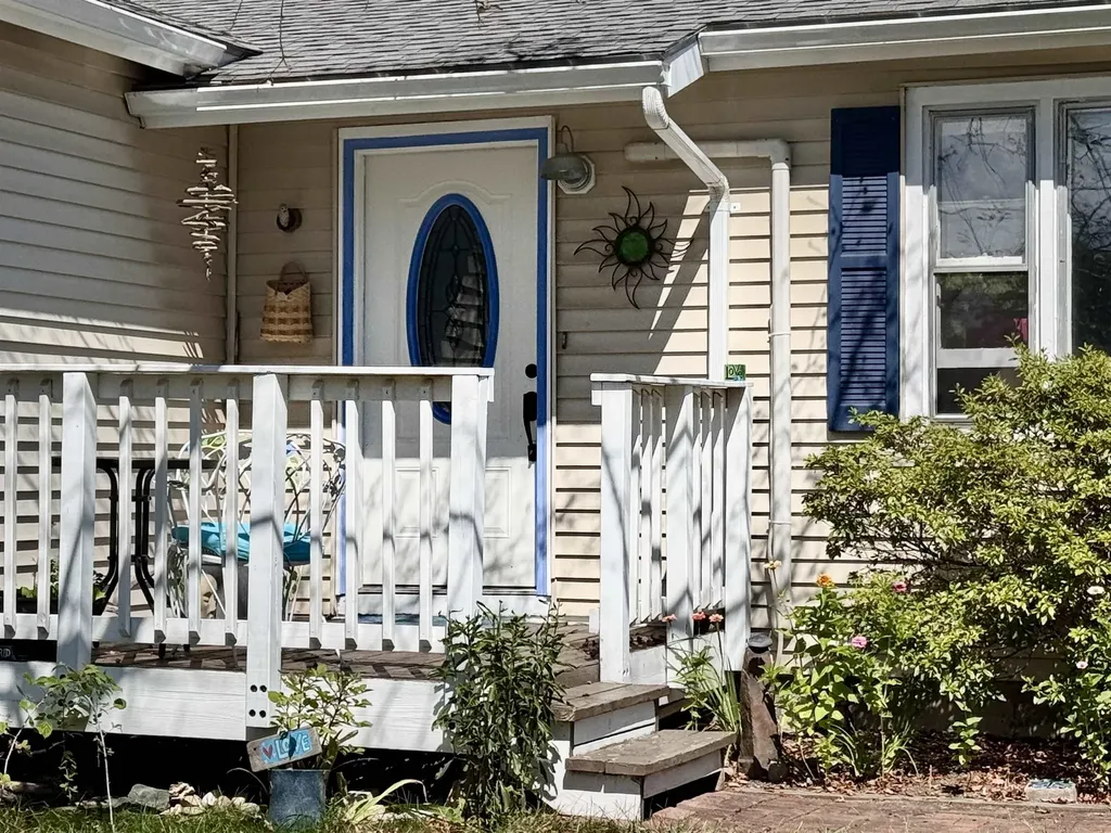112 South Crest Drive Burlington VT 05401