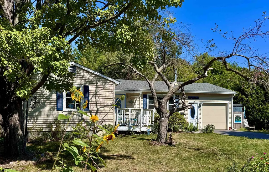 112 South Crest Drive Burlington VT 05401