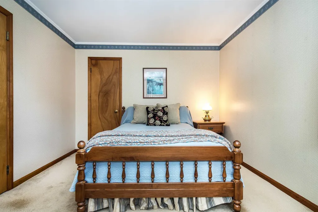 27 Chatterton Park Proctor VT 05765