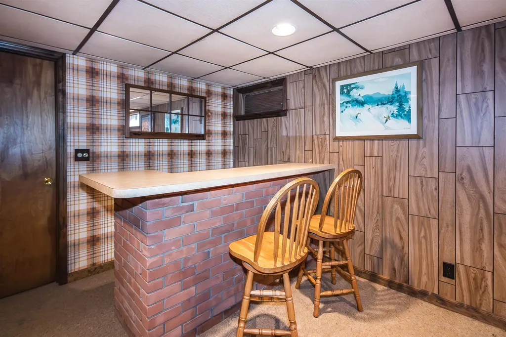 27 Chatterton Park Proctor VT 05765