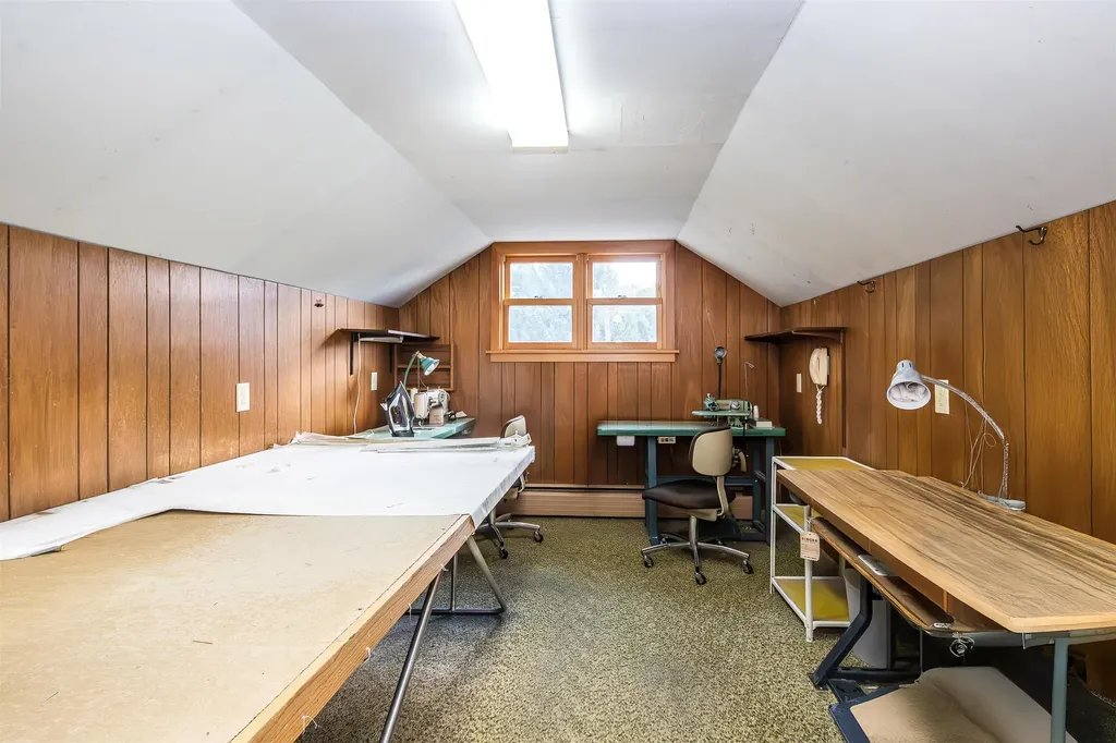 27 Chatterton Park Proctor VT 05765