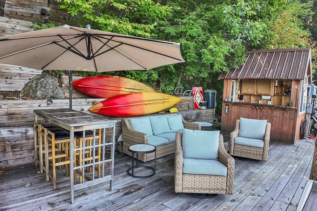 25 Georges Road Alton NH 03810