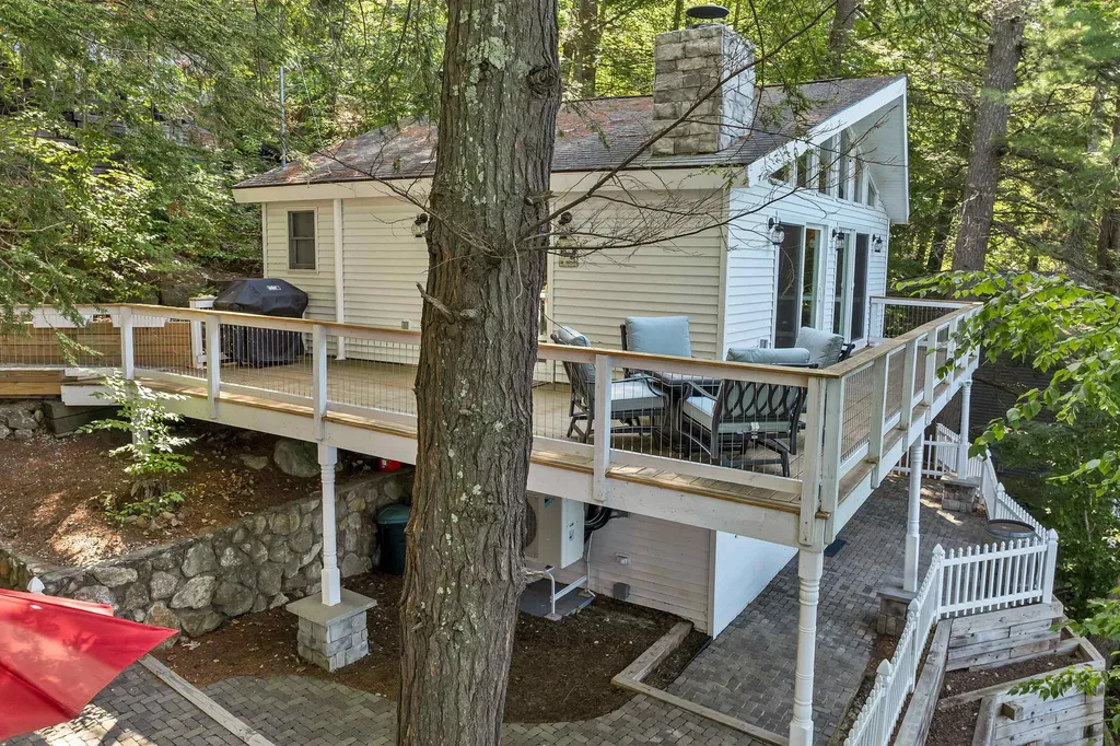 25 Georges Road Alton NH 03810