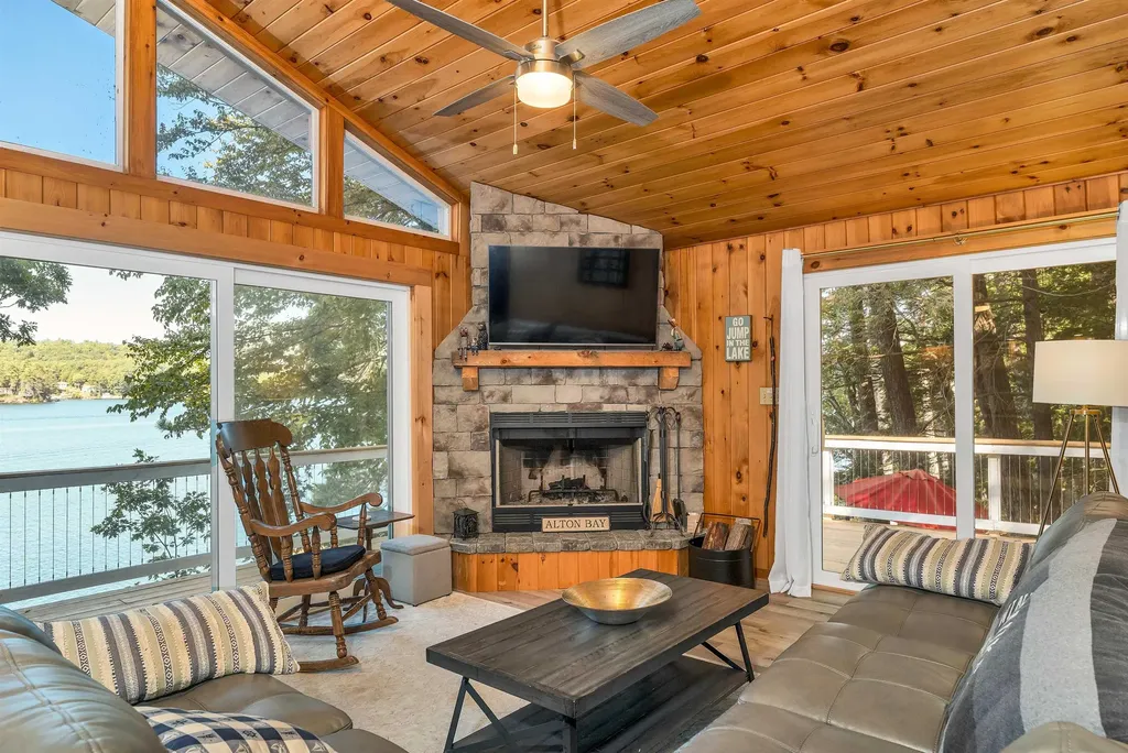 25 Georges Road Alton NH 03810