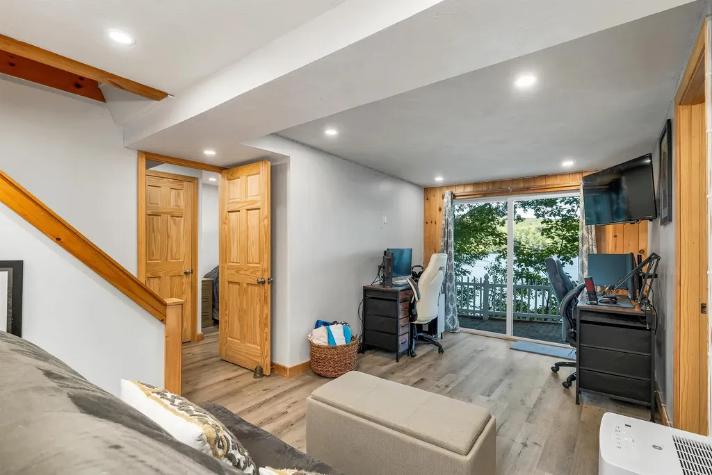 25 Georges Road Alton NH 03810