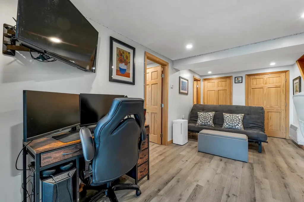 25 Georges Road Alton NH 03810