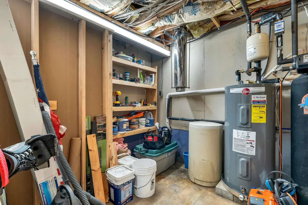 25 Georges Road Alton NH 03810